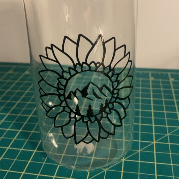 Beer Can Glass with Sunflower - Picture 2 of 2